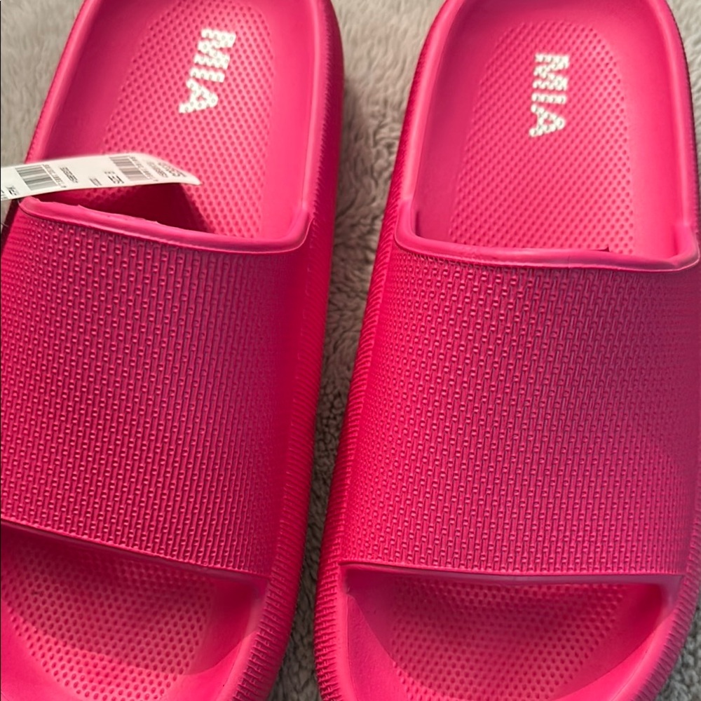 MIA Fuchsia Slide Sandals - Picture 2 of 3